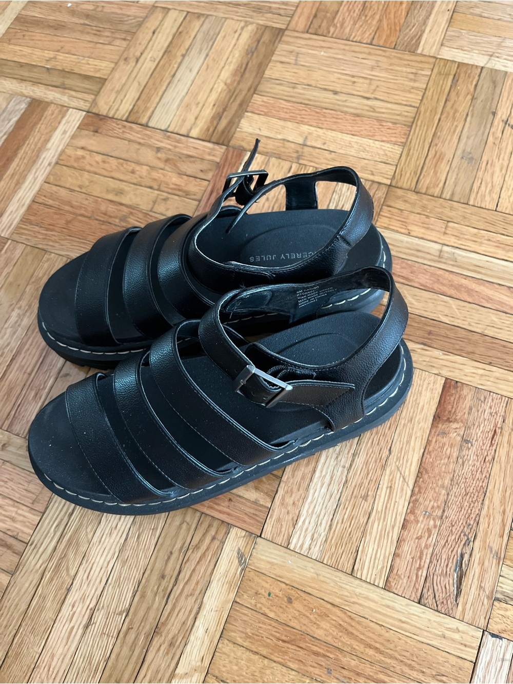 Black Women’s Doc Martens look alike size 8 in perfect condition